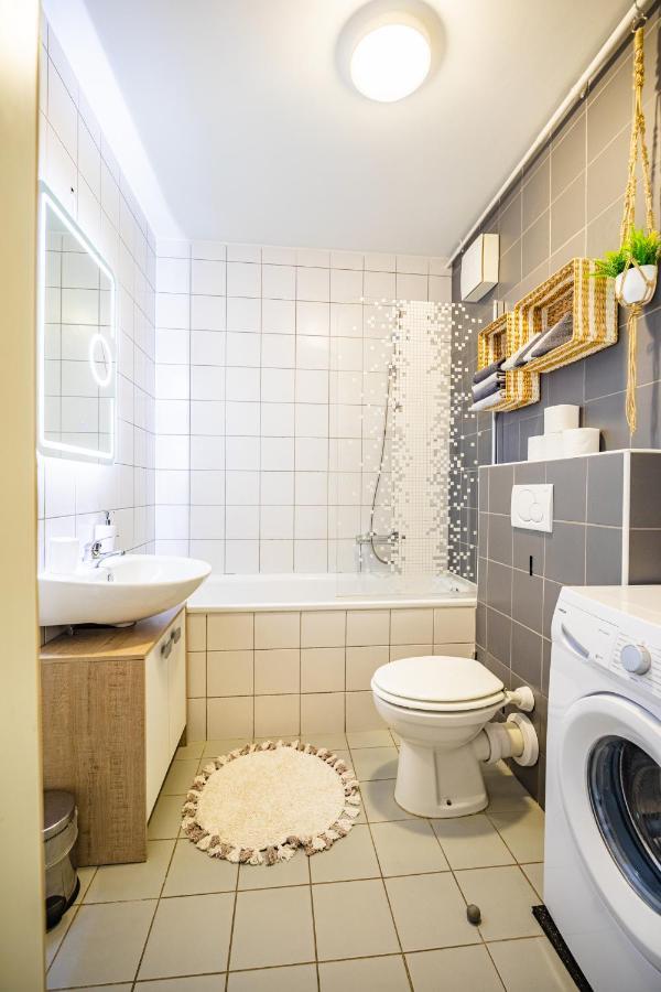 Flexible Selfcheckins 15 & 19 - Zagreb - Garage - Loggia - New - Apartments Repinc المظهر الخارجي الصورة